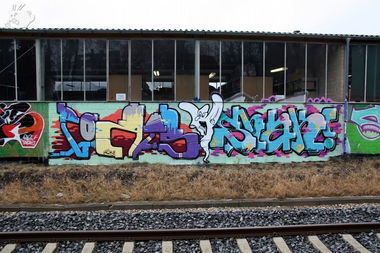 Graffiti Wall in Dortmund - Photo by bseaaesb - ports, shak, hg