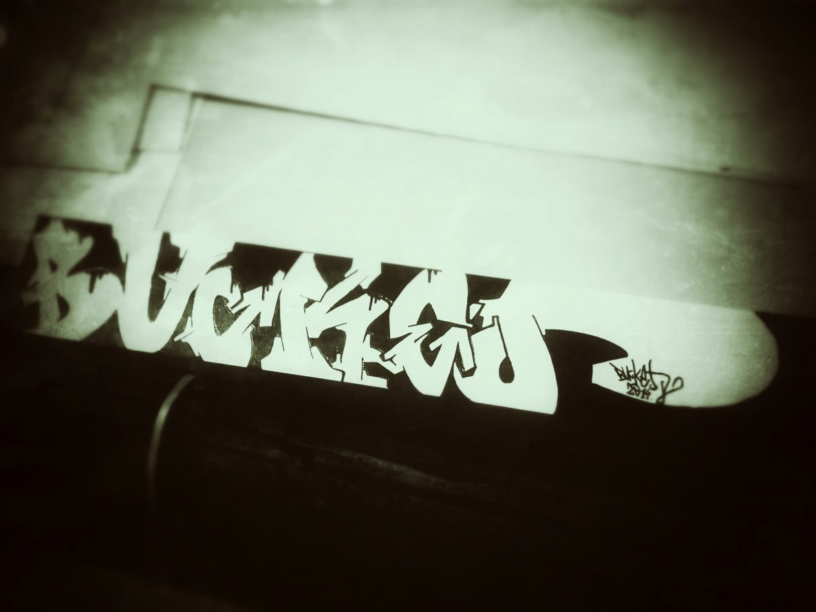 Graffiti Sketch - Photo by bucket1 - bucket1 (2014)
