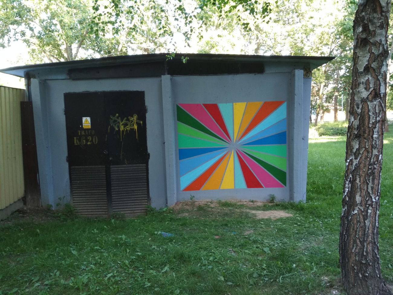 Graffiti Wall - Photo by bucket1 (2018)