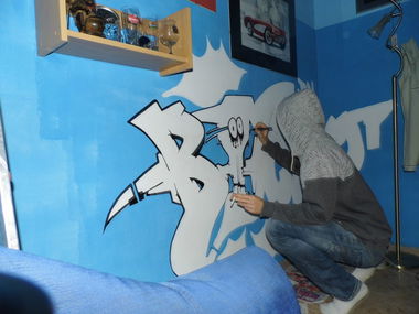 Graffiti Wall - Photo by bucket1