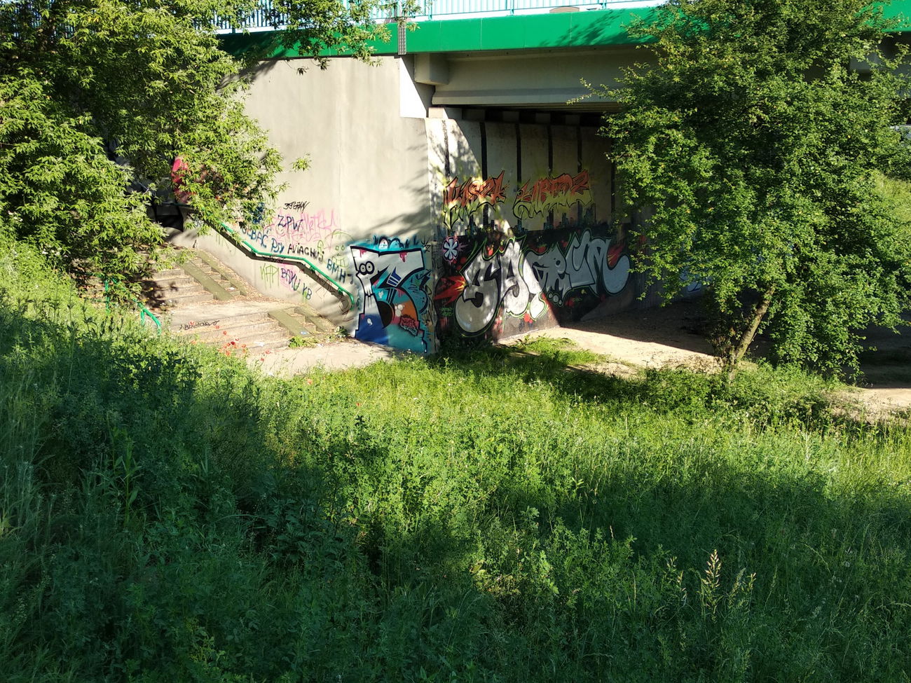 Graffiti Wall - Photo by bucket1 - Yo, 39 (2019)