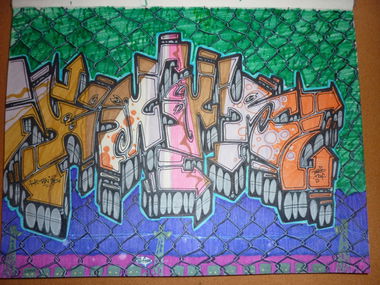 Graffiti Wall in budapest - Photo by bug