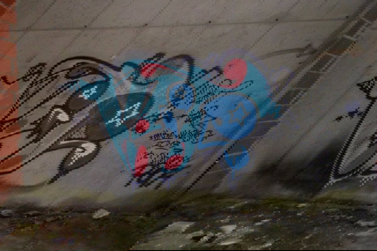 Graffiti Wall - Photo by buldii - mite (2013)