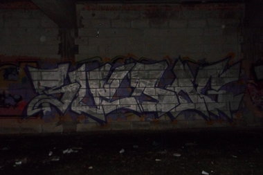 Graffiti Bombing - Photo by buldii - buldog (2013)