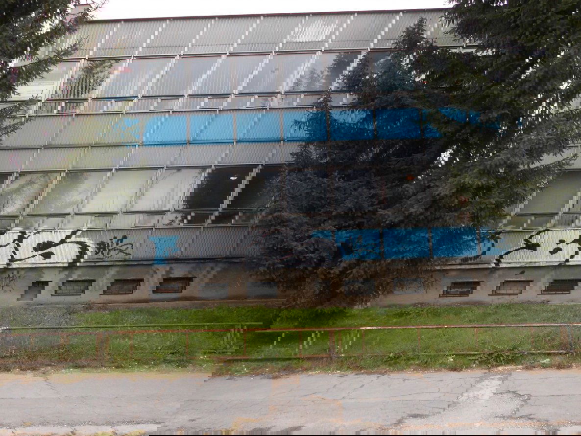 Graffiti Bombing in Bitarová - Photo by byskok - bis