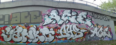 Graffiti Wall - Photo by byskok