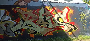 Graffiti Wall - Photo by byskok