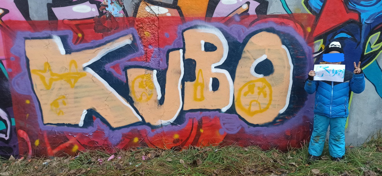 Graffiti Wall - Photo by byskok