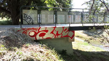 Graffiti Bombing - Photo by byskok