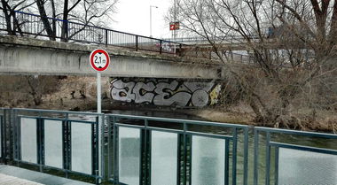 Graffiti Wall - Photo by byskok