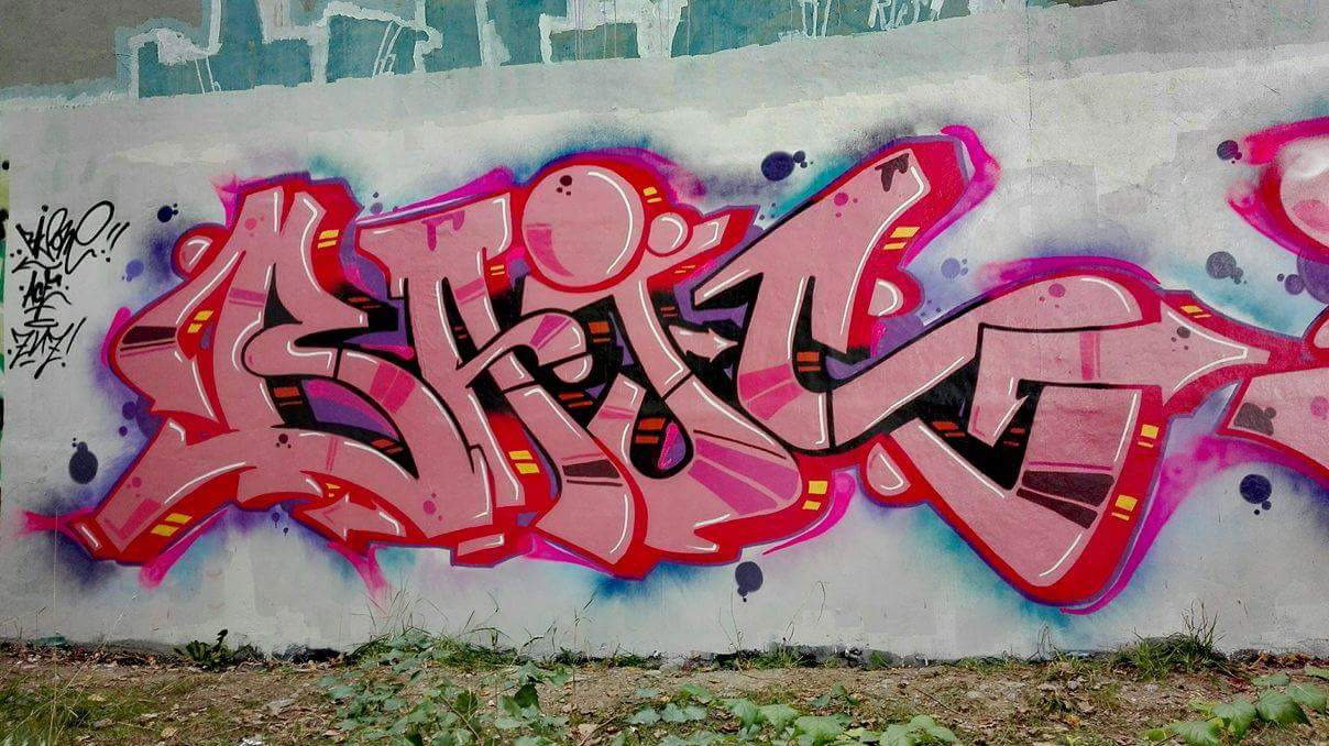 Graffiti Wall - Photo by byskok