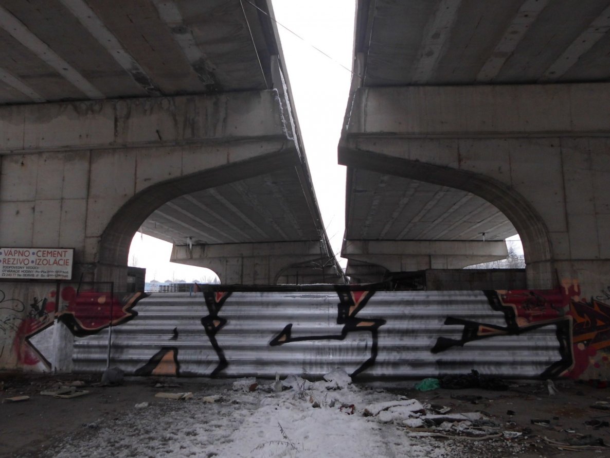 Graffiti Bombing - Photo by byskok