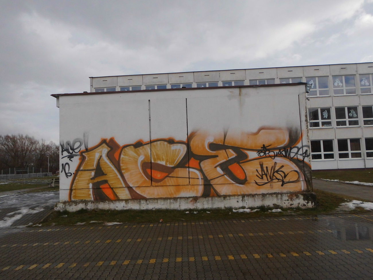 Graffiti Bombing - Photo by byskok