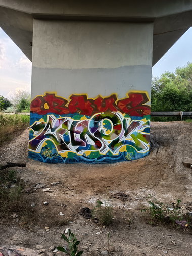 Graffiti Wall - Photo by byskok