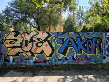Graffiti Wall - Photo by byskok