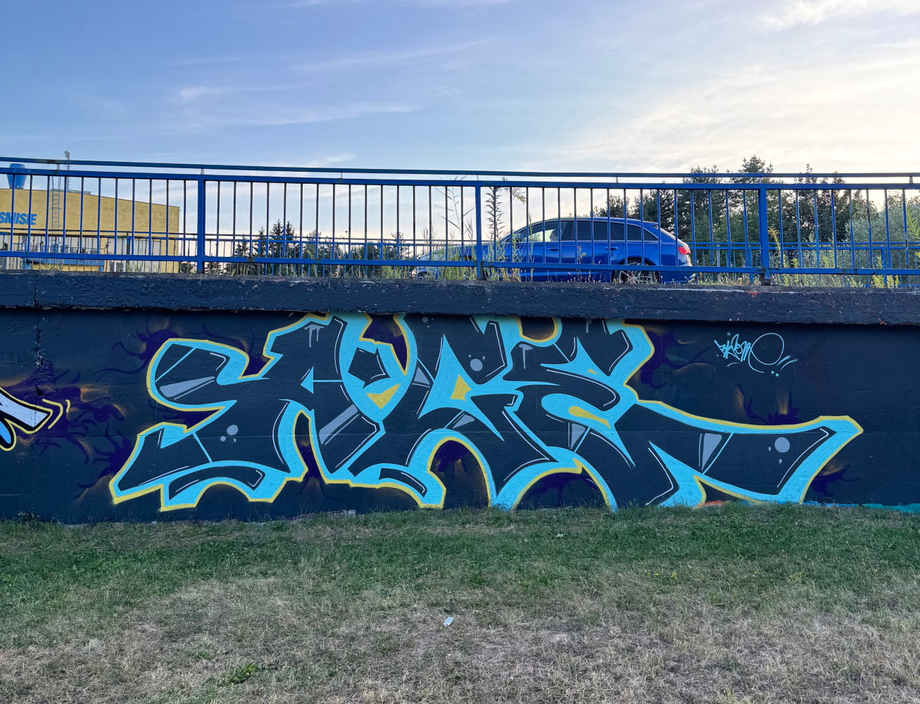 Graffiti Wall - Photo by byskok