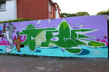 Graffiti Wall - Photo by caberone - caber, one