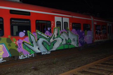 Graffiti Train - Photo by caput79 - jesm, four, wau