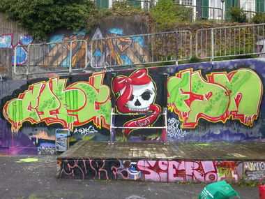 Graffiti Wall - Photo by caput79 - cops, fdm, tons