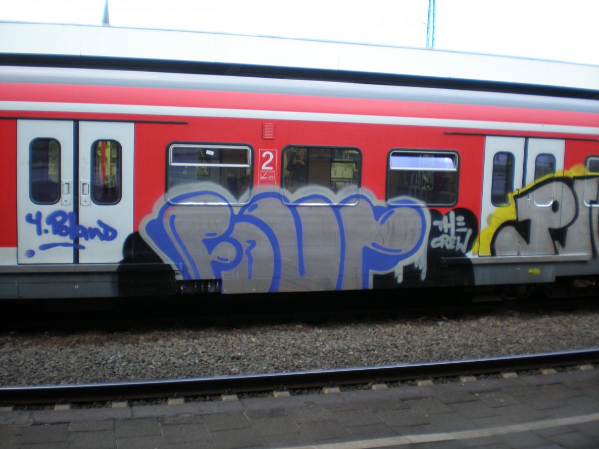 Graffiti Train - Photo by caput79 - four, poland, katowice