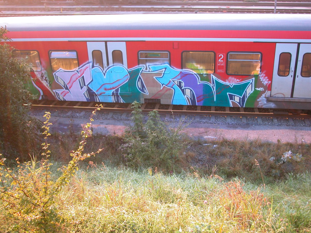 Graffiti Train - Photo by caput79 - four, 4crew, poland