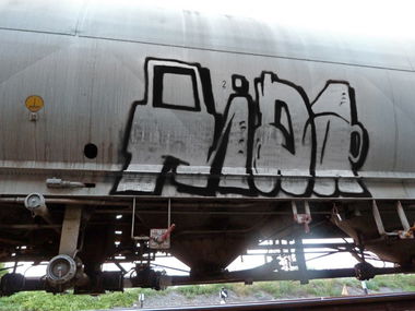 Graffiti Train - Photo by caramba - aida, halle, germany