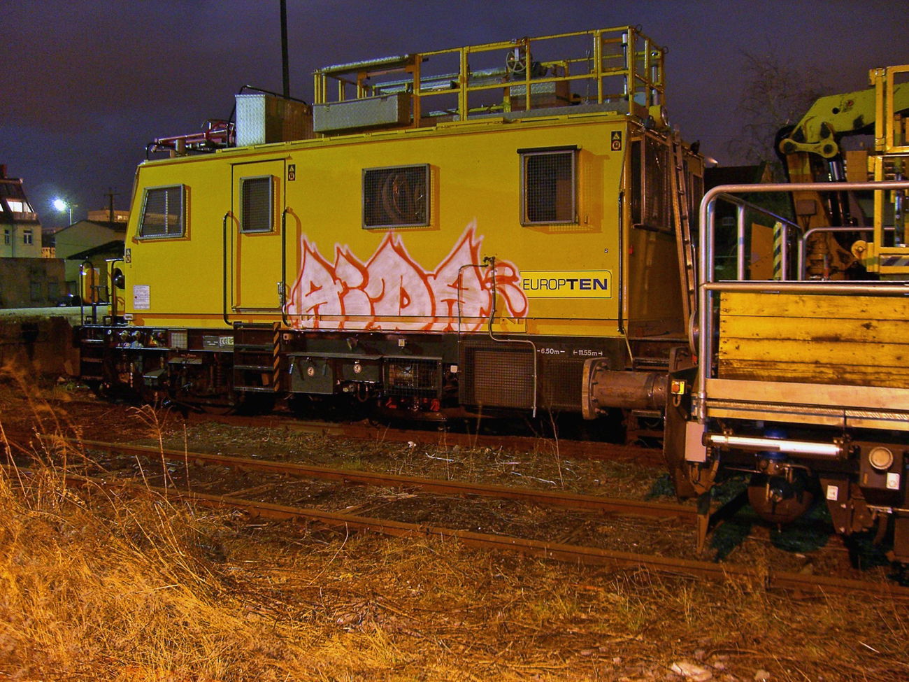 Graffiti Train in Halle - Photo by caramba - aida, halle, germany
