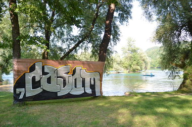 Graffiti Bombing in Bosnaska otoka - Photo by casom - casom, seven.hells (2016)