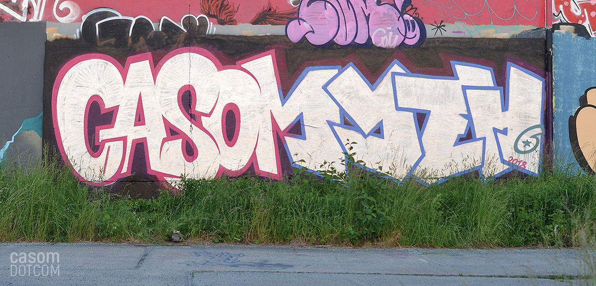 Graffiti Wall in Radebeul - Photo by casom - casom, myth6, sevenhells (2018)
