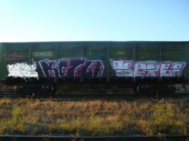 Graffiti Train - Photo by cats - cats (2011)