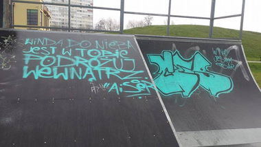 Graffiti Bombing - Photo by cesais - ces, aiser (2014)