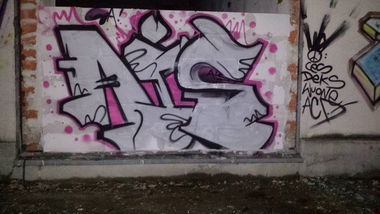 Graffiti Wall - Photo by cesais - ais, aise, aiser