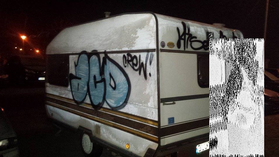 Graffiti Bombing - Photo by cesais