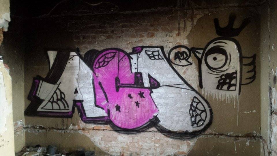 Graffiti Bombing - Photo by cesais - aiser, cesar, deks (2015)