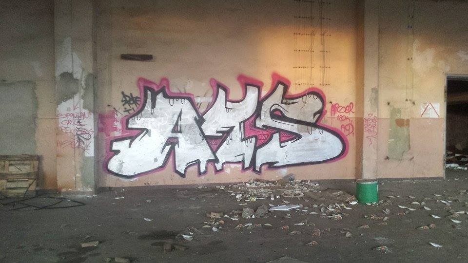 Graffiti Bombing - Photo by cesais - ais, aiser, aise (2015)