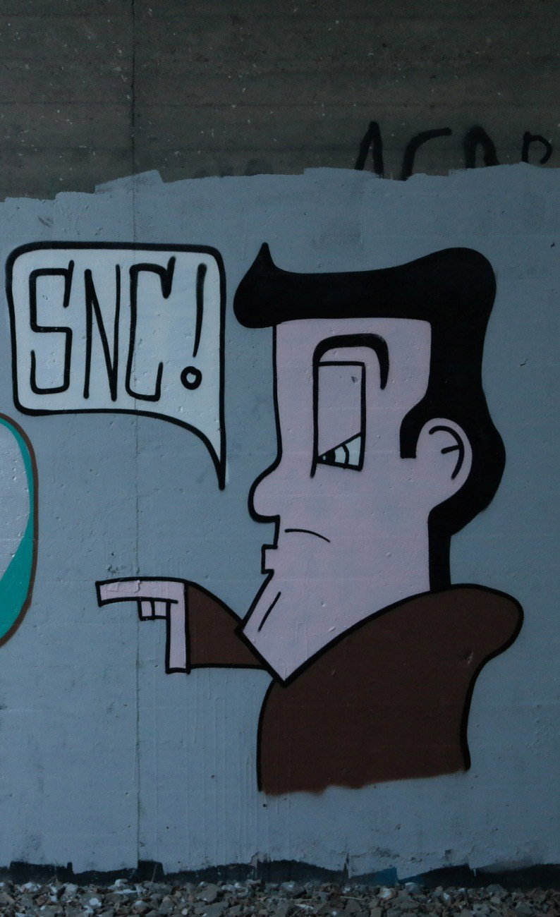 Graffiti Wall - Photo by cesar - cesar, snc (2016)