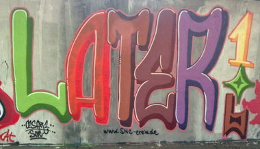 Graffiti Wall in Wiesbaden - Photo by cesar - cesar, snc (2012)