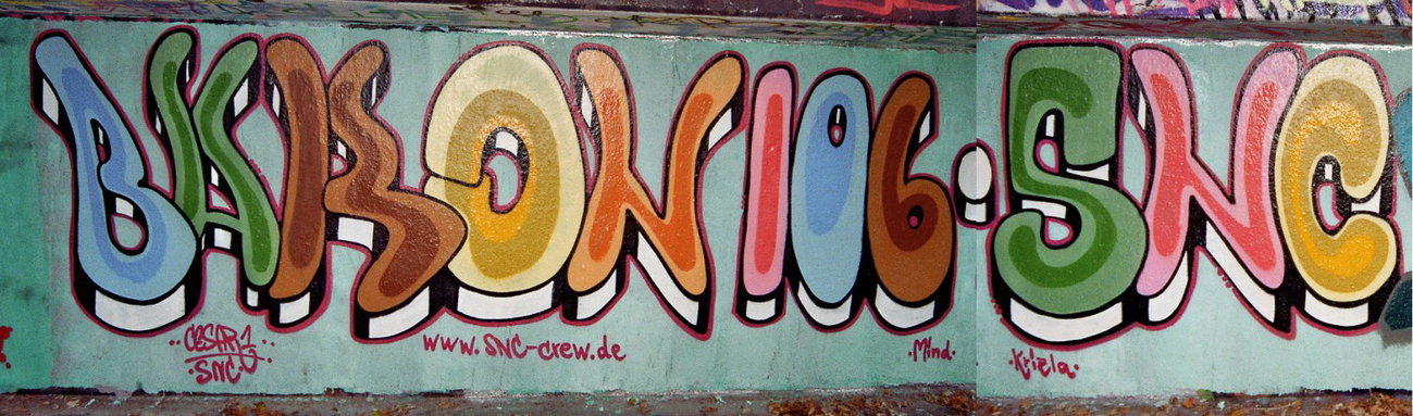 Graffiti Wall - Photo by cesar - cesar, snc (2012)