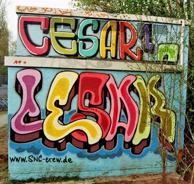 Graffiti Wall - Photo by cesar - cesar, snc