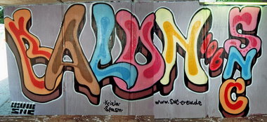 Graffiti Wall - Photo by cesar - cesar, snc (2013)