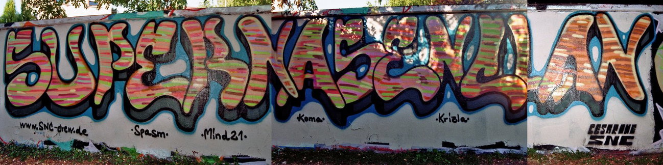 Graffiti Wall - Photo by cesar - snc, cesar (2013)