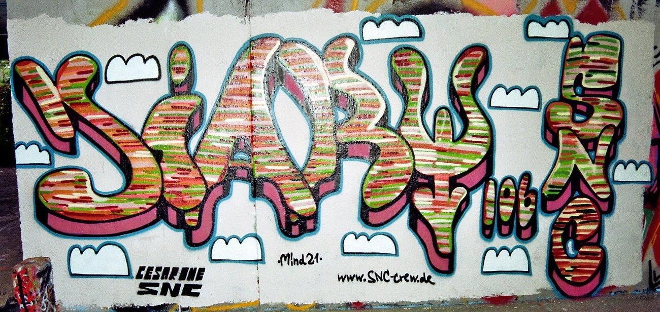 Graffiti Wall - Photo by cesar - cesar, snc (2013)
