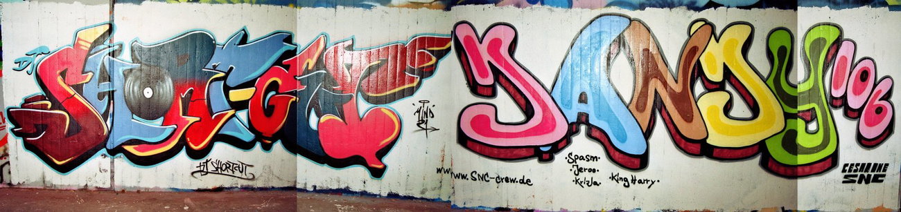 Graffiti Wall - Photo by cesar - cesar, mind21, snc (2013)