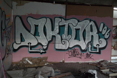 Graffiti Wall - Photo by cesar - cesar, snc (2014)