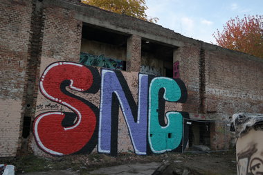 Graffiti Wall - Photo by cesar - cesar, snc (2016)