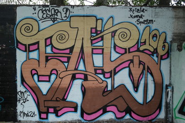 Graffiti Wall - Photo by cesar - cesar, snc (2017)