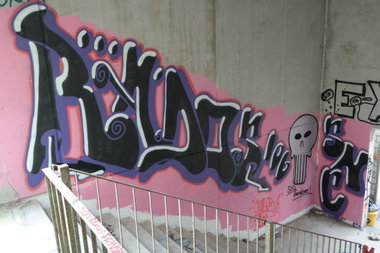 Graffiti Wall - Photo by cesar - cesar, snc (2015)