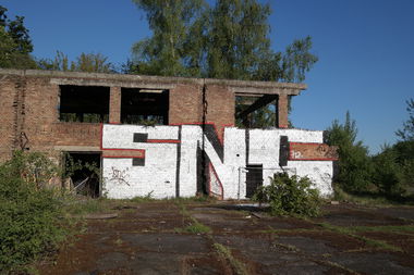 Graffiti Bombing - Photo by cesar - snc (2017)