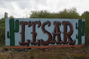 Graffiti Wall - Photo by cesar - cesar, snc (2017)