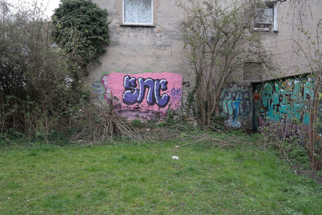 Graffiti Wall - Photo by cesar - snc (2015)